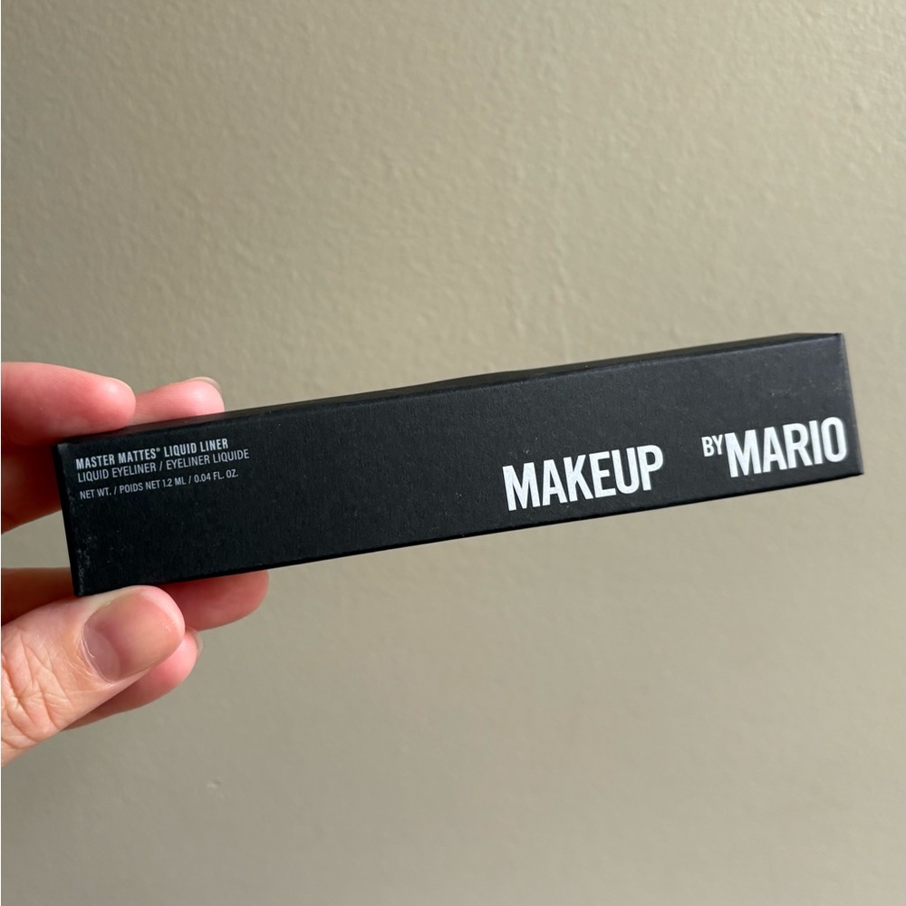 MAKEUP BY MARIO Master Mattes™ Liquid Eyeliner in Black